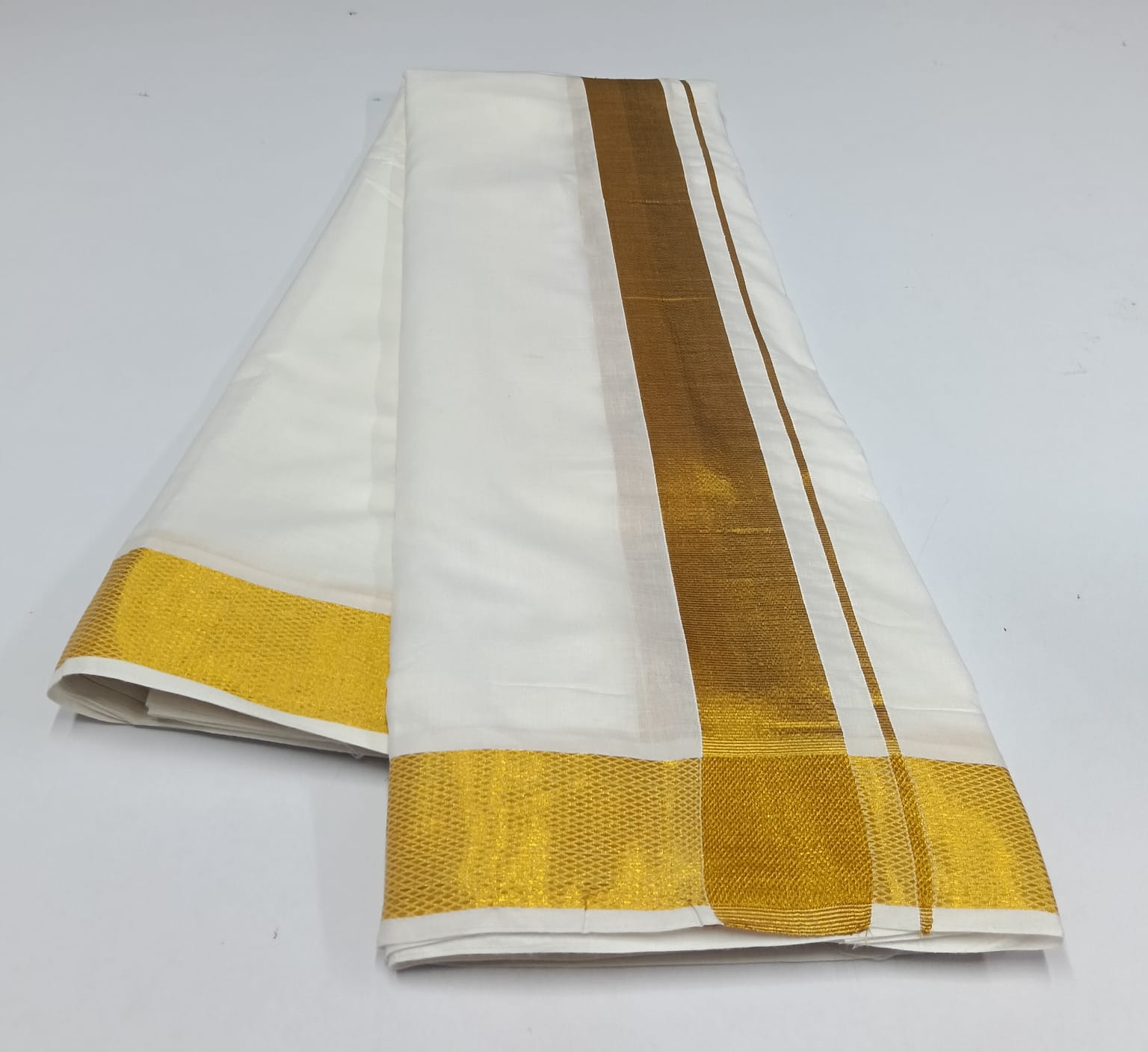 10x6_11 - 2 inch - Gold_zari border