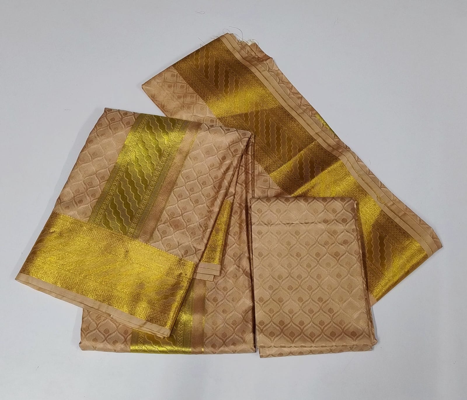 8-MULAM-021 - 8x4 Art Silk Set + Shirt Fabric