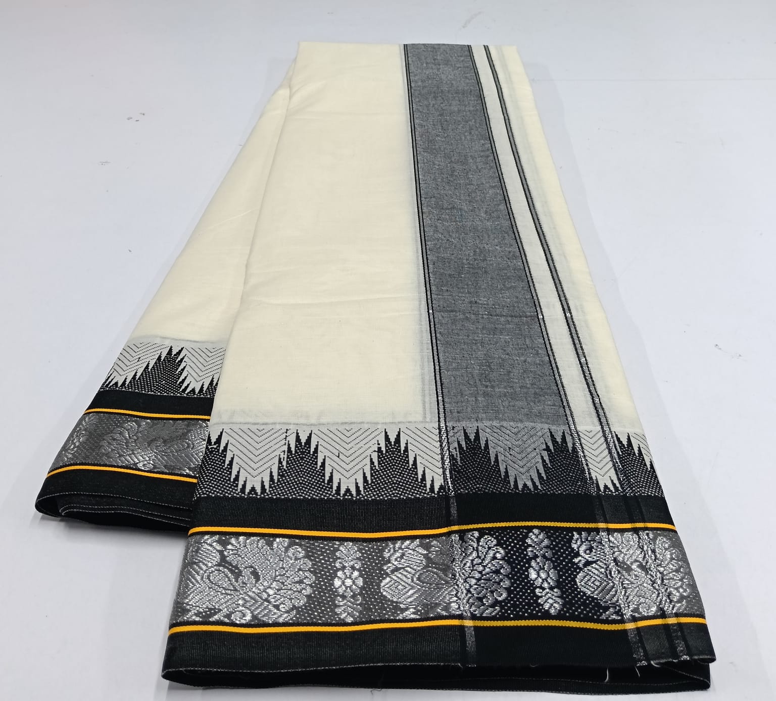 JQ_35 - 4.5 inch - Black & silver Jacqard
