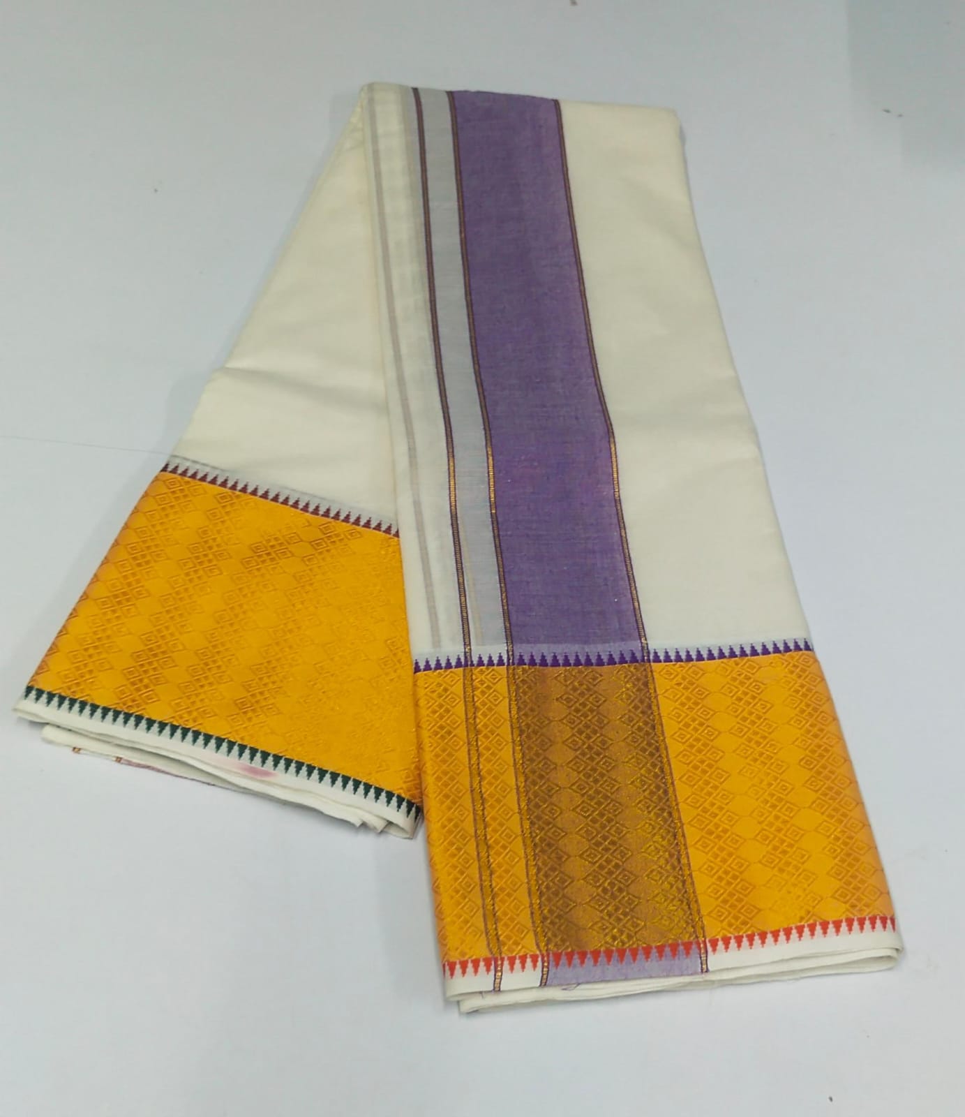 MayilKan_Border_14 - 7 inch - kumbaiseka vesty