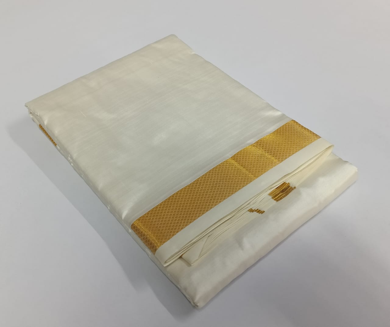 PURE-SILK-AND-HANDLOOM-DHOTIS-001-10x6
