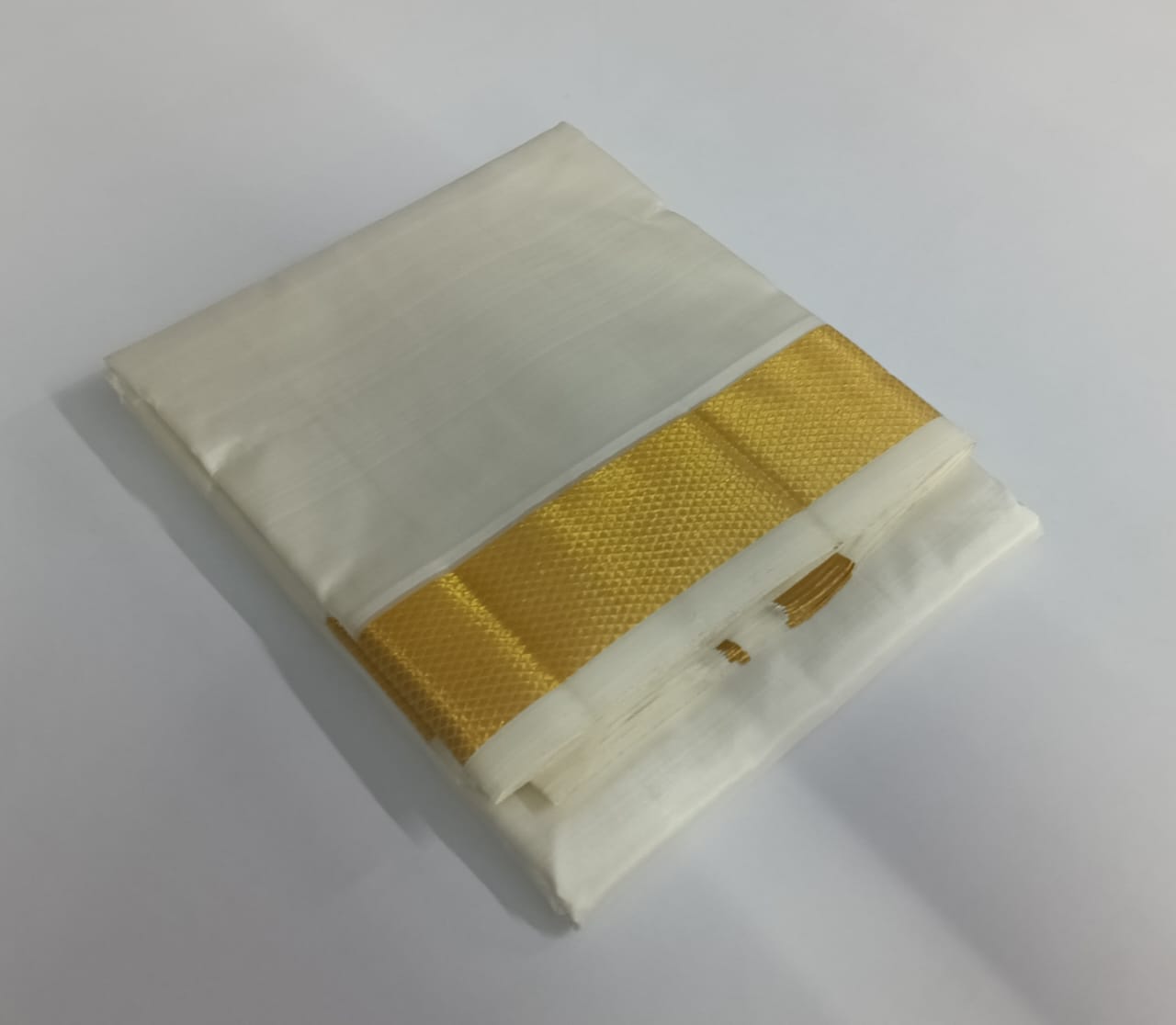 PURE-SILK-AND-HANDLOOM-DHOTIS-008-8 Mullam