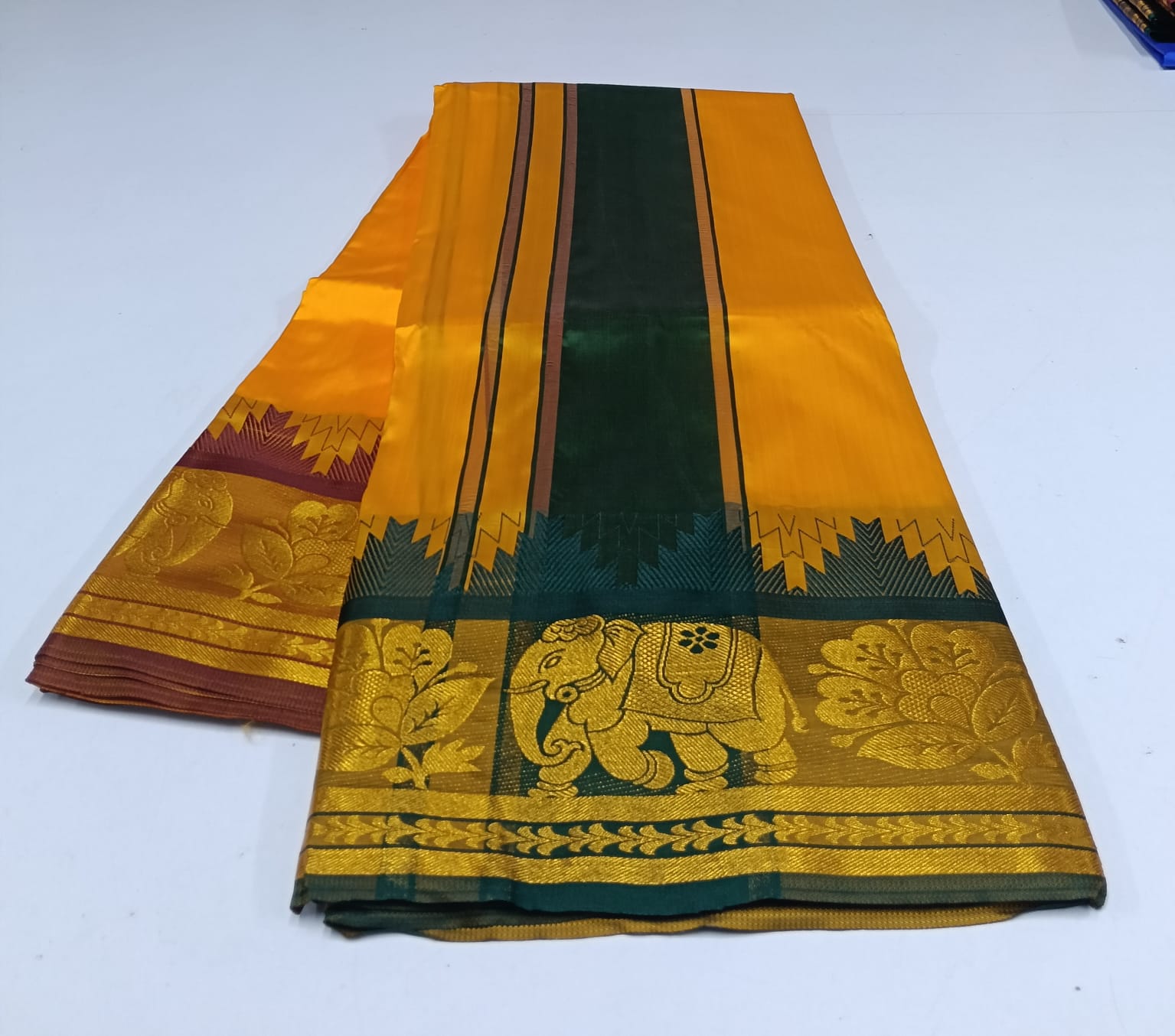 AP08 - 7 inch - Arts silk